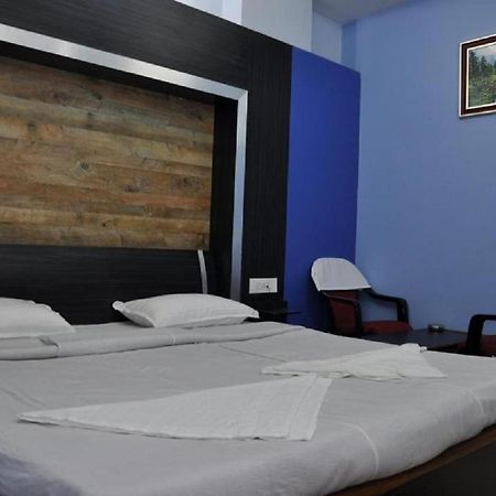 Hotel Barbareek Shillong Exterior foto