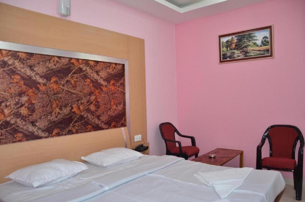 Hotel Barbareek Shillong Exterior foto