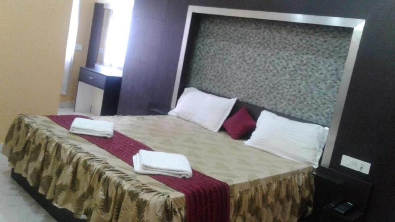 Hotel Barbareek Shillong Exterior foto