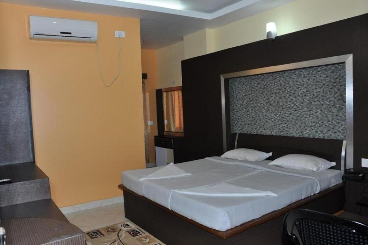 Hotel Barbareek Shillong Exterior foto