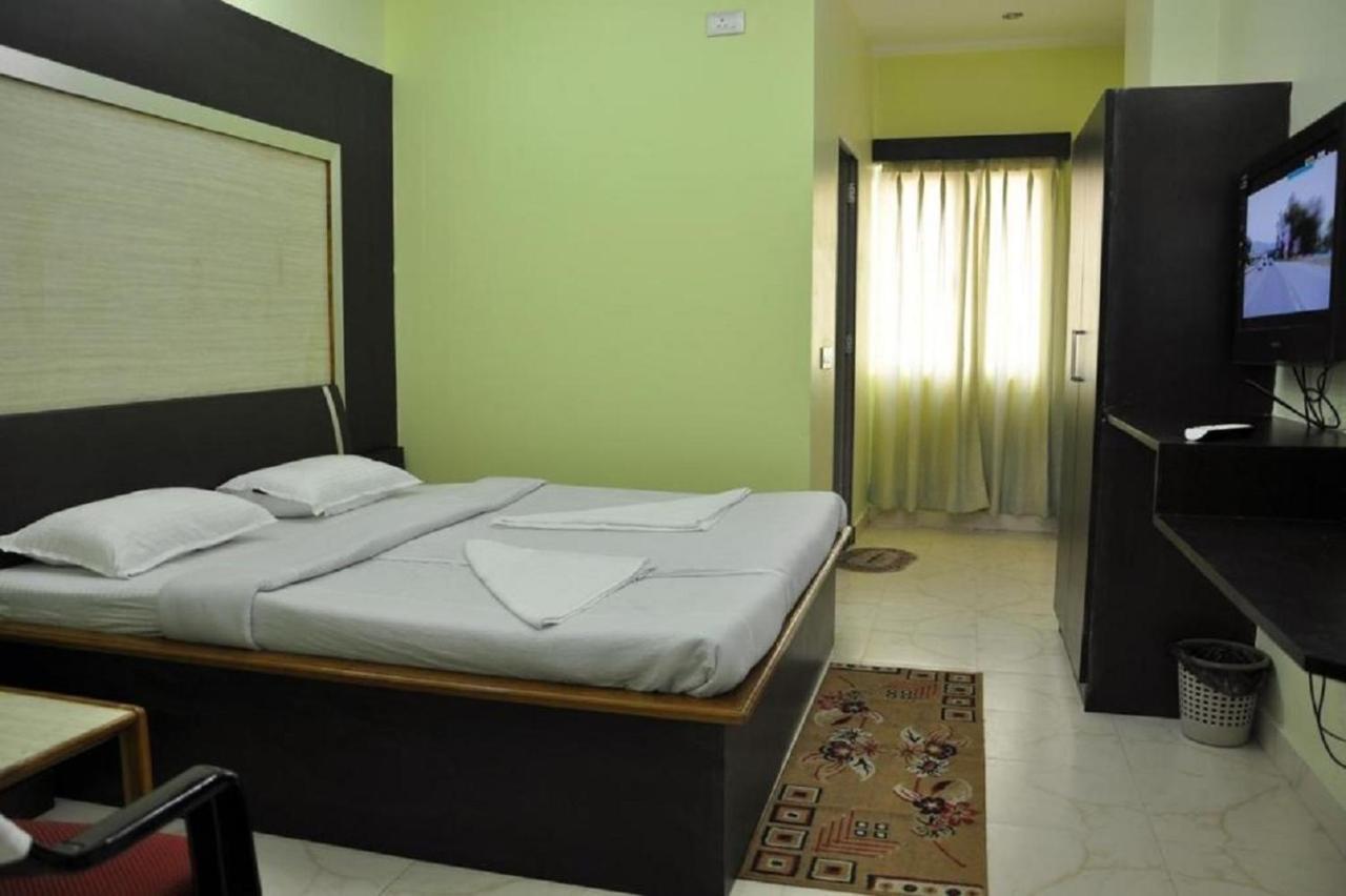 Hotel Barbareek Shillong Exterior foto