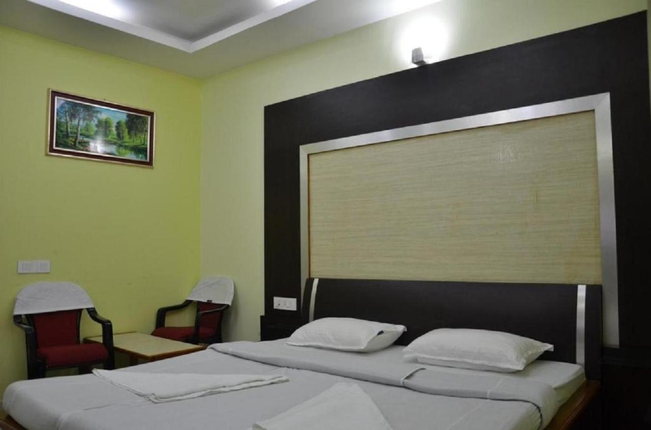 Hotel Barbareek Shillong Exterior foto