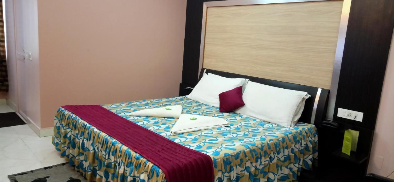 Hotel Barbareek Shillong Exterior foto