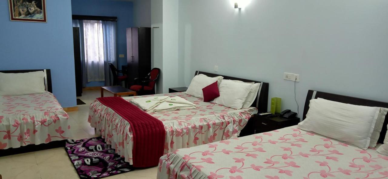 Hotel Barbareek Shillong Exterior foto