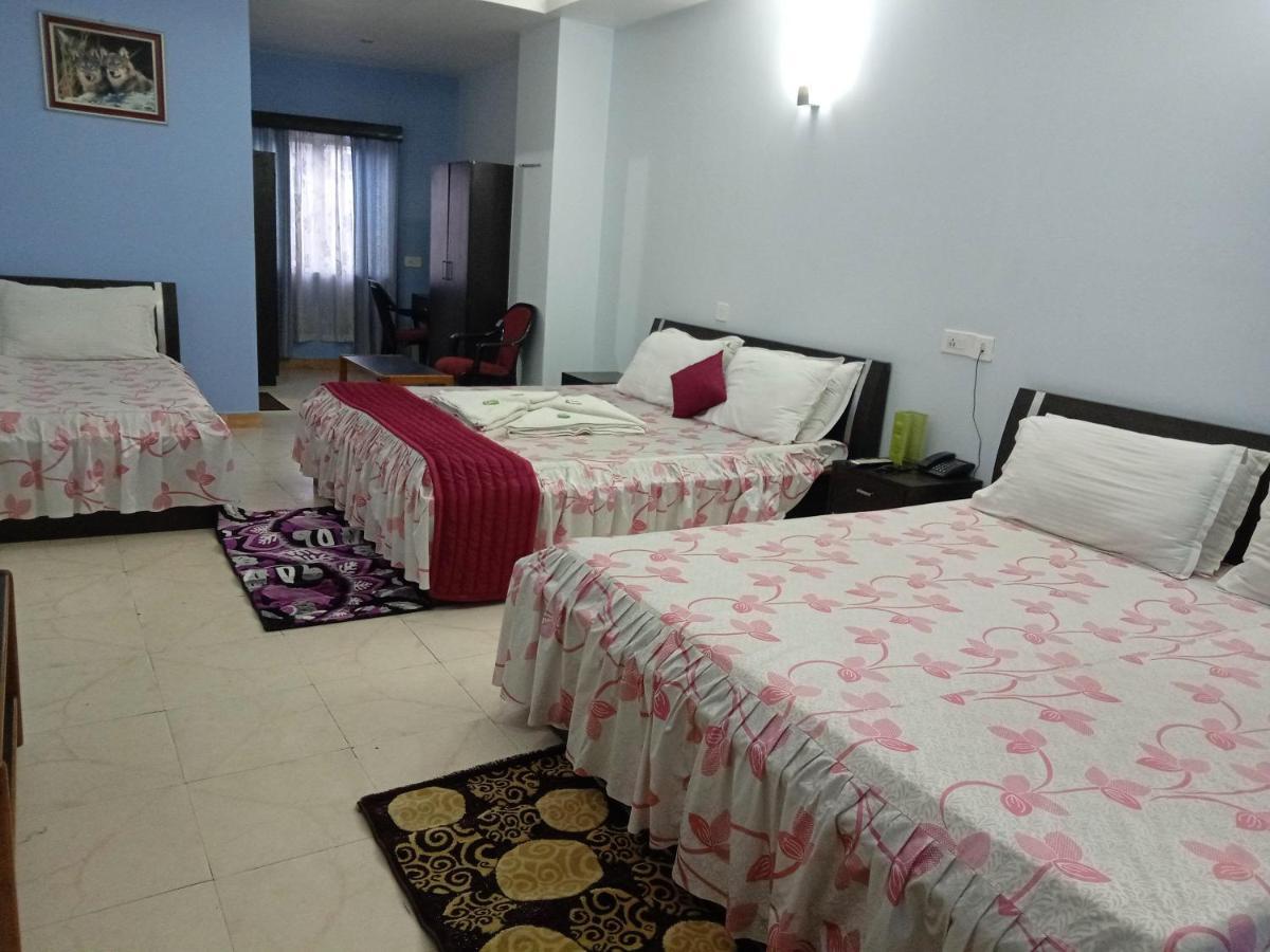 Hotel Barbareek Shillong Exterior foto